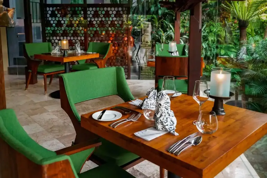 Mozaic fine dining restaurant in Ubud