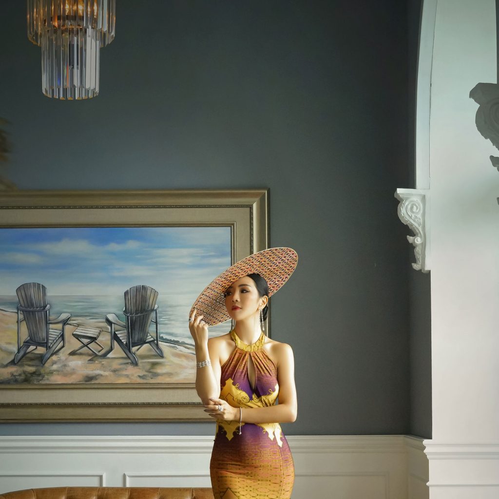 Aperitif Bali Location Use photo of a woman