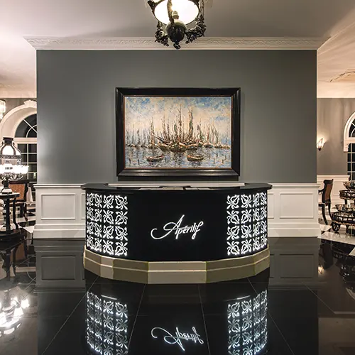 Apéritif Entrance